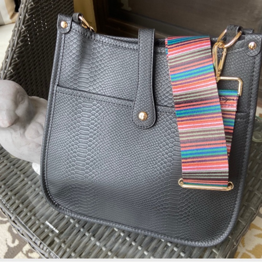 NWOT-Stylish Black Textured Women's Bag with Multicolor Strap